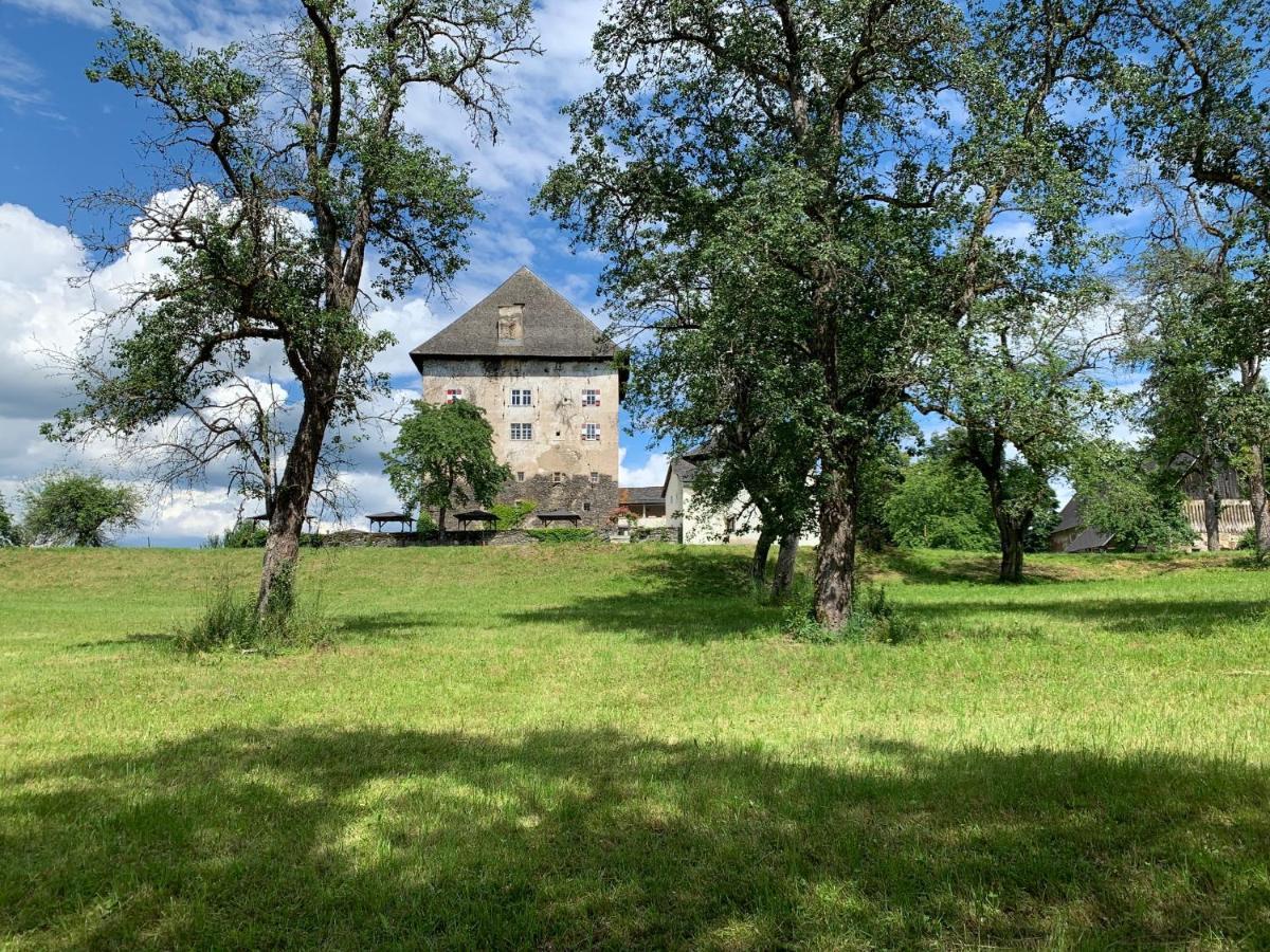 Schloss Moosburg Gaestehaus Hotel Exterior photo