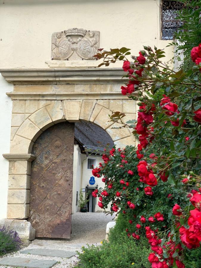 Schloss Moosburg Gaestehaus Hotel Exterior photo