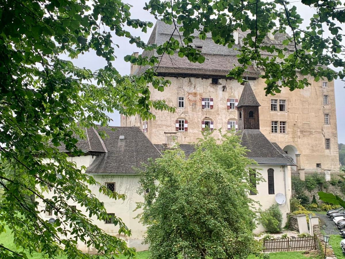 Schloss Moosburg Gaestehaus Hotel Exterior photo