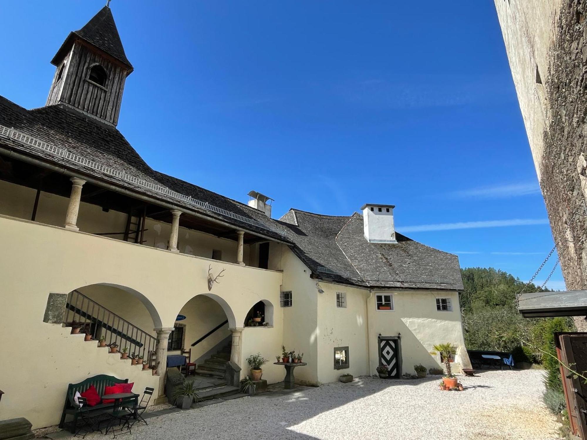 Schloss Moosburg Gaestehaus Exterior photo