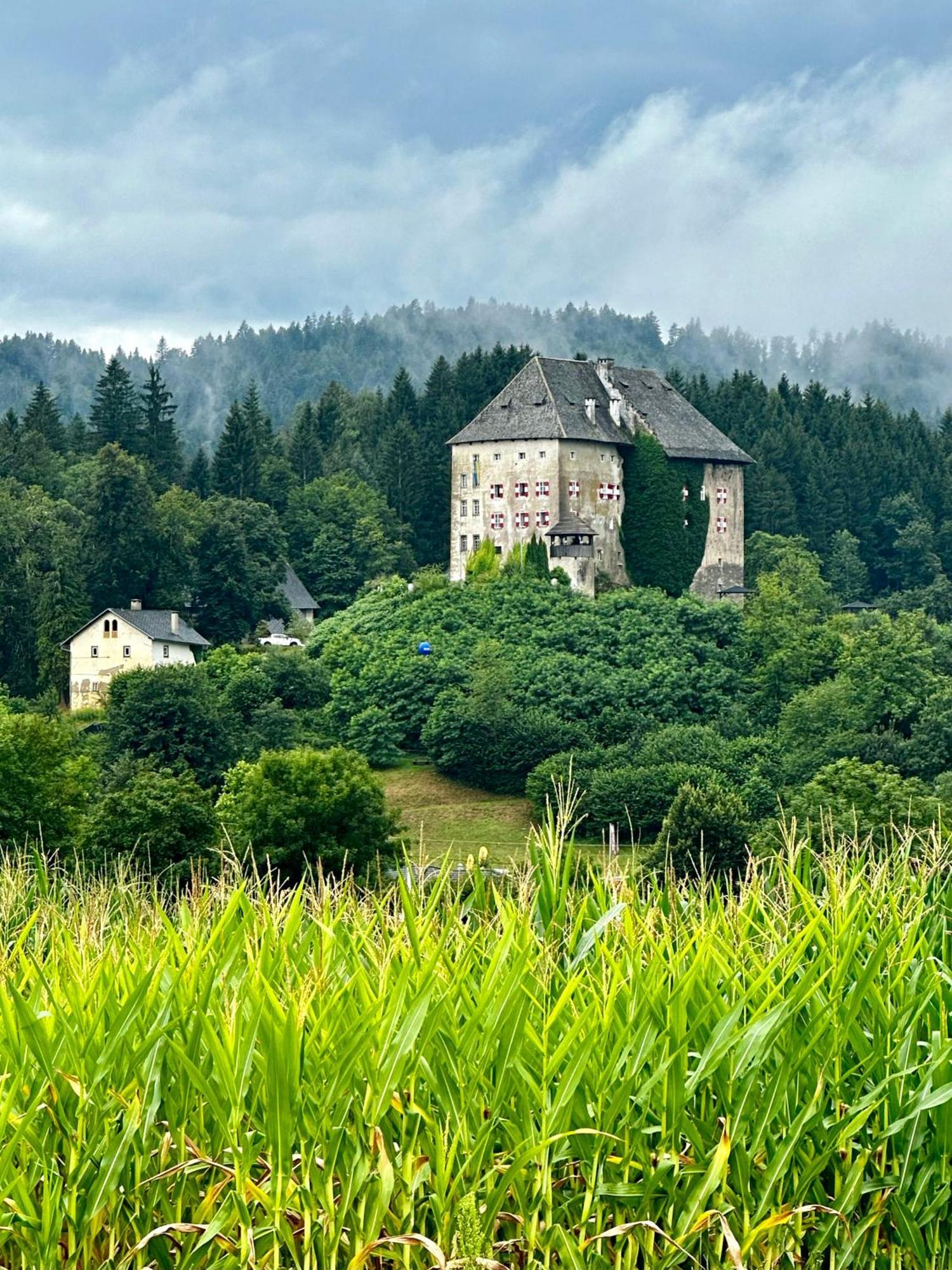 Schloss Moosburg Gaestehaus Hotel Exterior photo