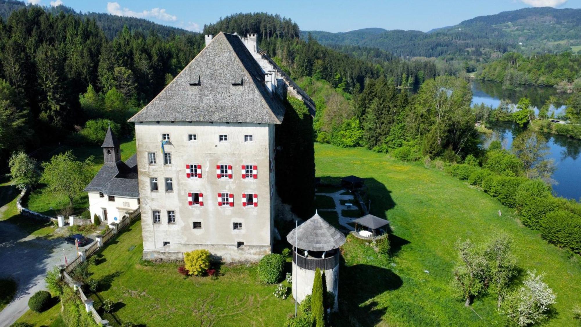 Schloss Moosburg Gaestehaus Exterior photo